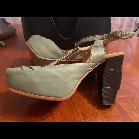 Prophecy shoes - Picture 4 of 4